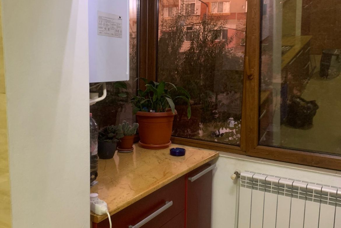 Apartament 3 camere decomandate în Tulcea complet mobilat și utilat - foto 2