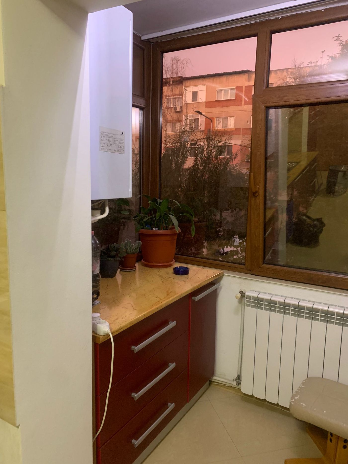Apartament 3 camere decomandate în Tulcea complet mobilat și utilat - foto 2