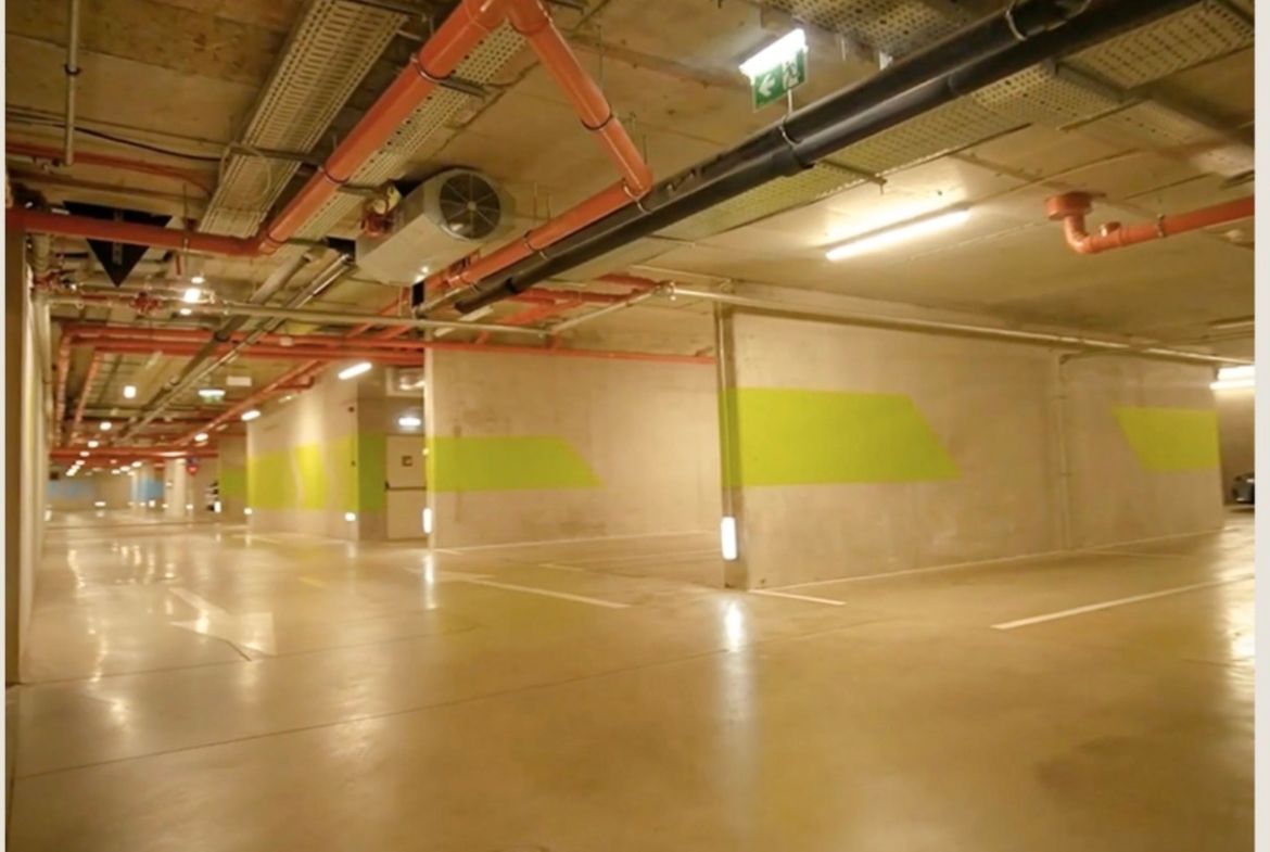 Vand sau închiriez 1 loc de parcare subteran WIN HERĂSTRĂU, București, sector 1 - foto 2