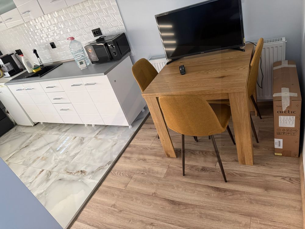 Apartament 2 camere decomandat etaj 1 zona Centrala - foto 3