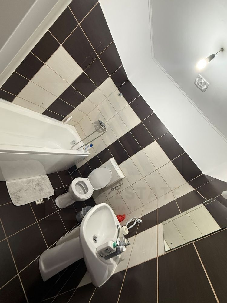 Apartament 2 camere decomandat etaj 1 zona Centrala - foto 7