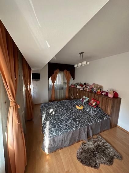De inchiriat apartament cu 2 camere Complex Privilege, etaj1/13, 400 E - Imagine principala