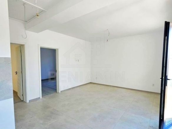 Casa Isalnita-La Cheie-2026-80mp Utili-322mp Teren-Toate Utilitatile - foto 2