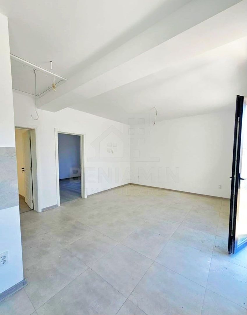 Casa Isalnita-La Cheie-2026-80mp Utili-322mp Teren-Toate Utilitatile - foto 2 Casa Isalnita-La Cheie-2026-80mp Utili-322mp Teren-Toate Utilitatile - foto 2
