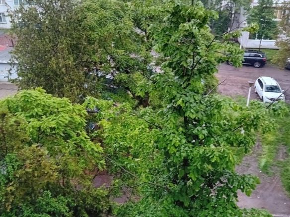 De vanzare -  apartament cu 3 camere decomandate, Tiglina 2, etaj 3/4 - foto 3
