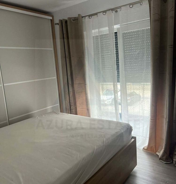 Apartament modern terasa 18 mp etaj 1 prima inchiriere Central - foto 3