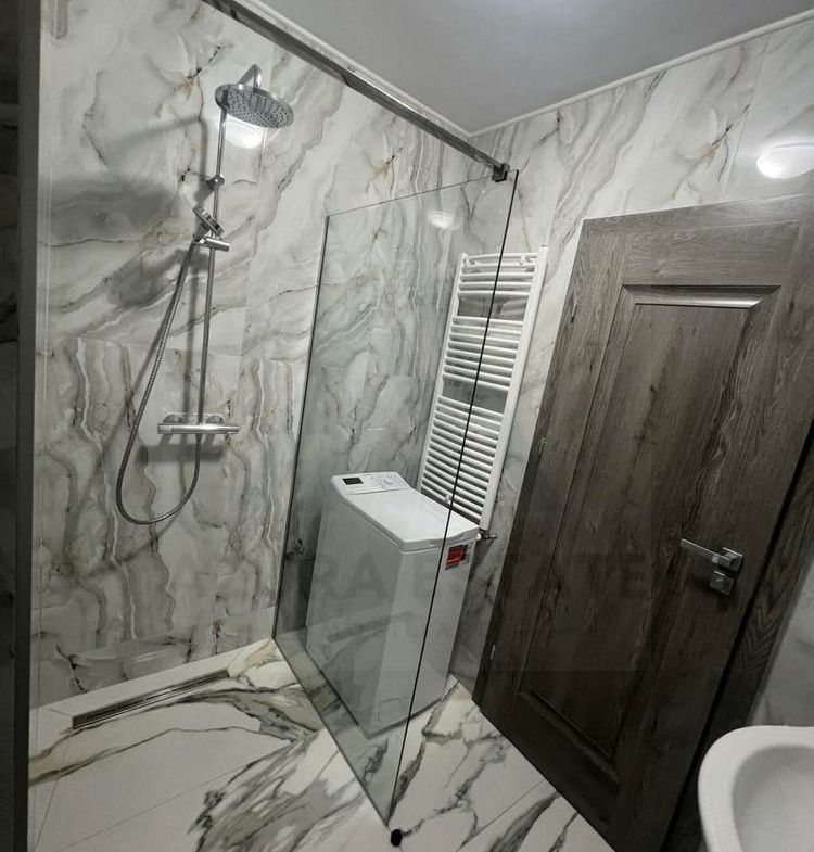 Apartament modern terasa 18 mp etaj 1 prima inchiriere Central - foto 5
