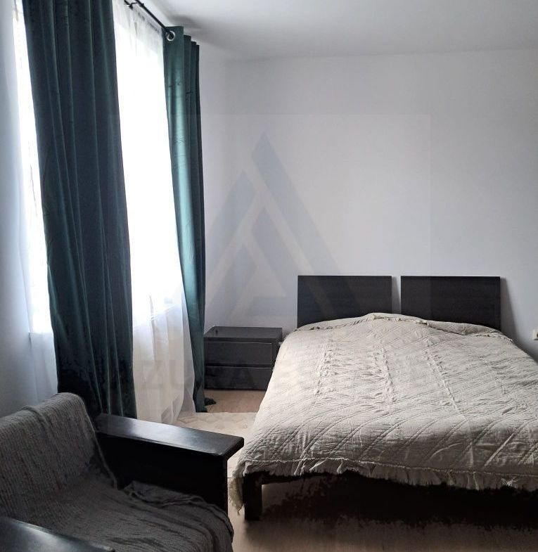 Garsoniera decomandata 44 mp utili etaj 1 zona Lazaret - foto 4