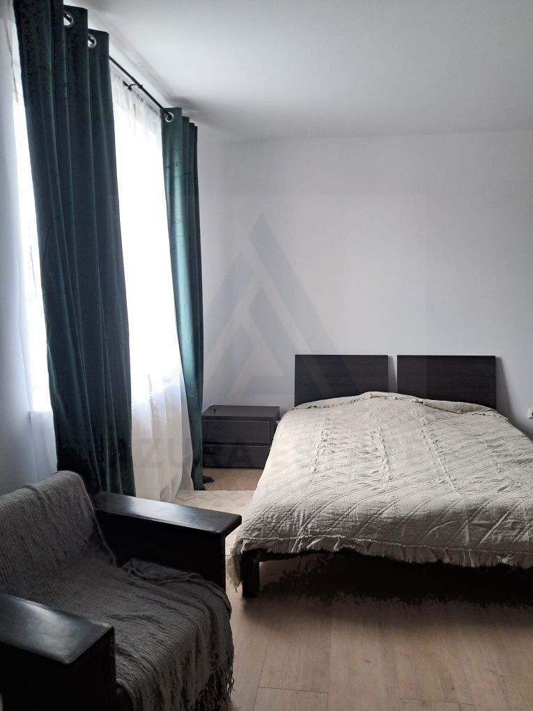 Garsoniera decomandata 44 mp utili etaj 1 zona Lazaret - foto 4