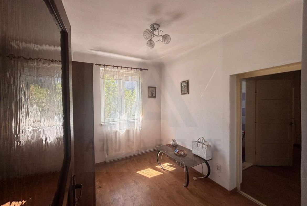 Casa tip duplex singur in curte 335 mp teren zona centrală - foto 3