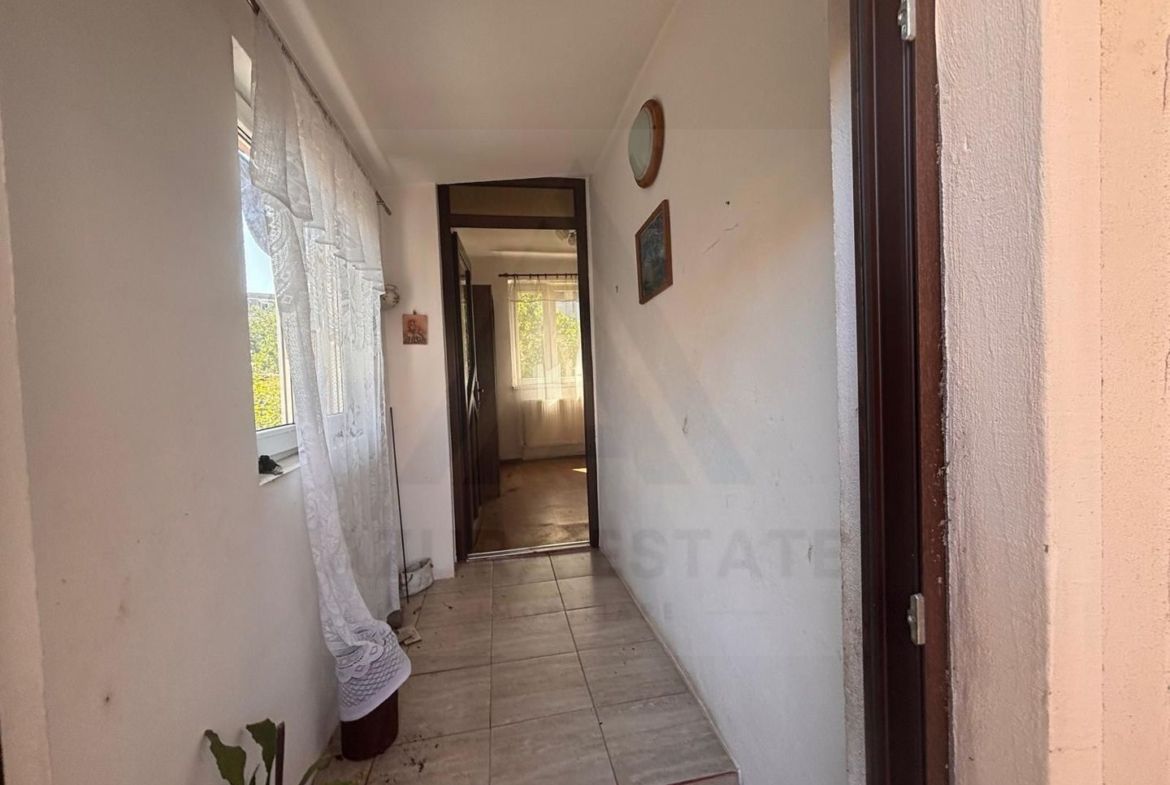 Casa tip duplex singur in curte 335 mp teren zona centrală - foto 4