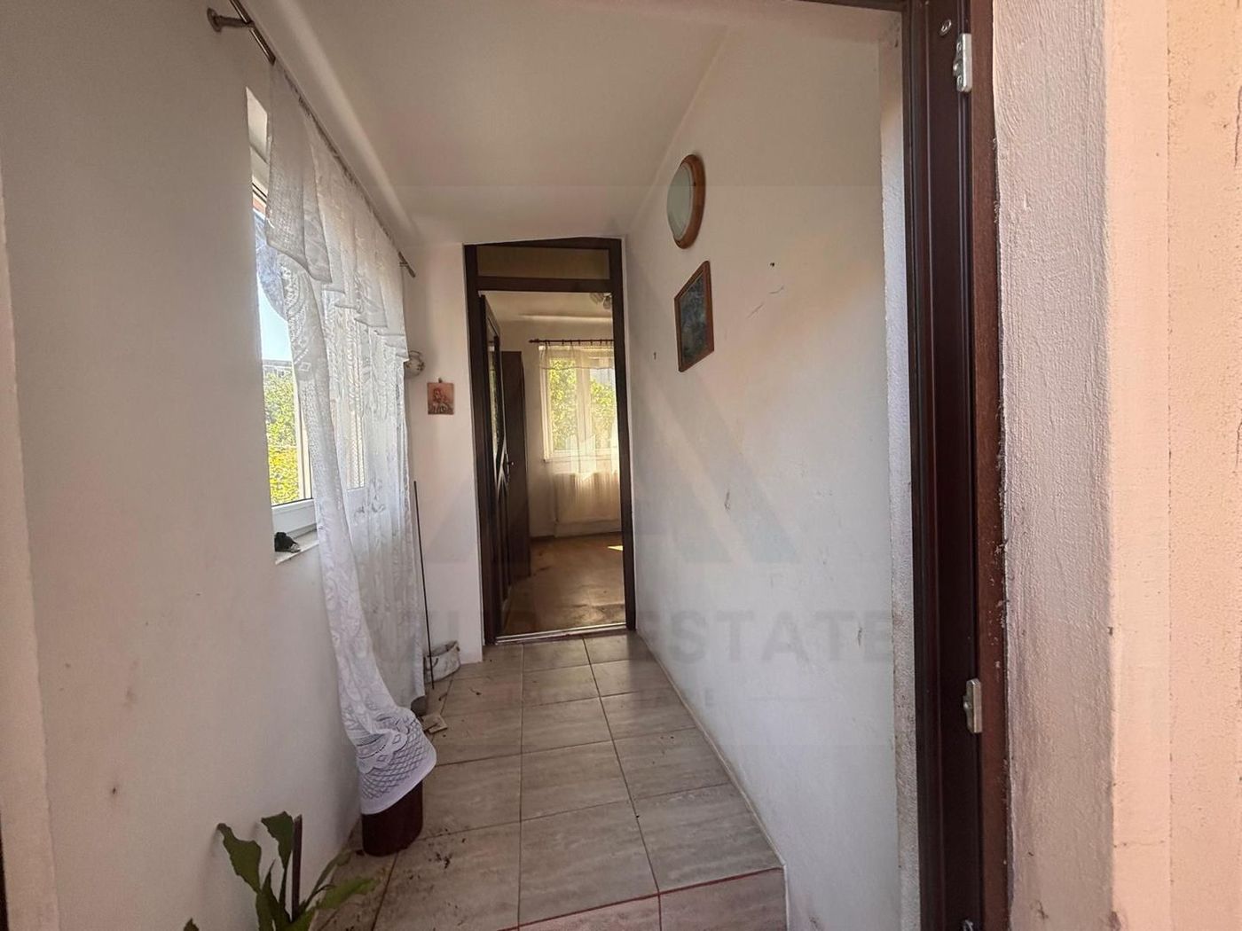 Casa tip duplex singur in curte 335 mp teren zona centrală - foto 4