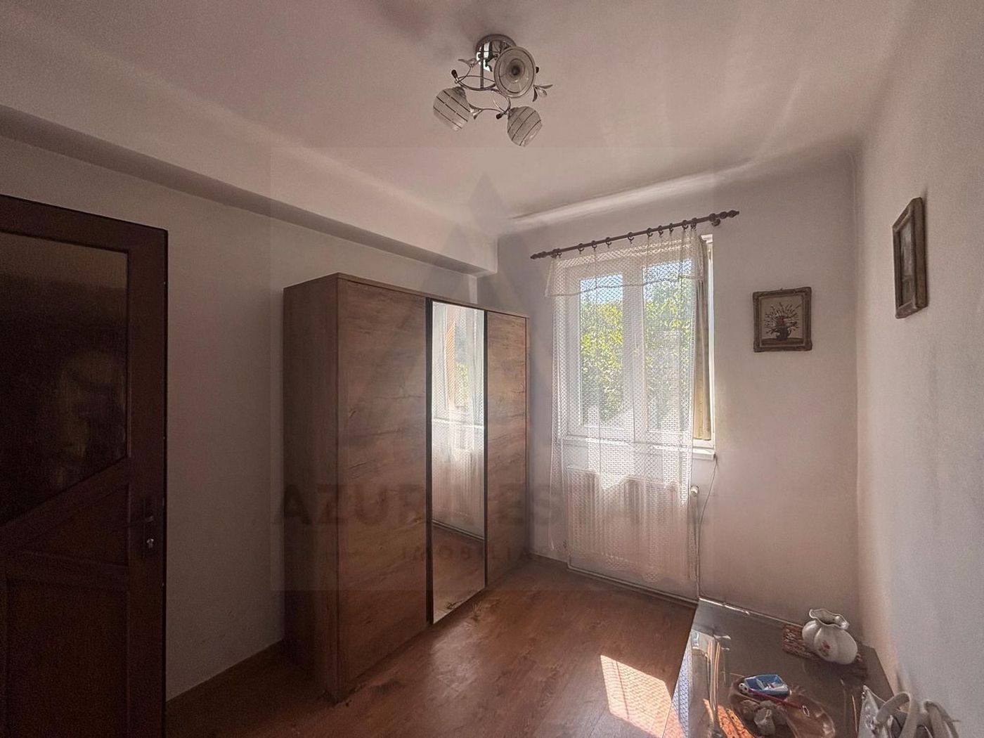 Casa tip duplex singur in curte 335 mp teren zona centrală - foto 5