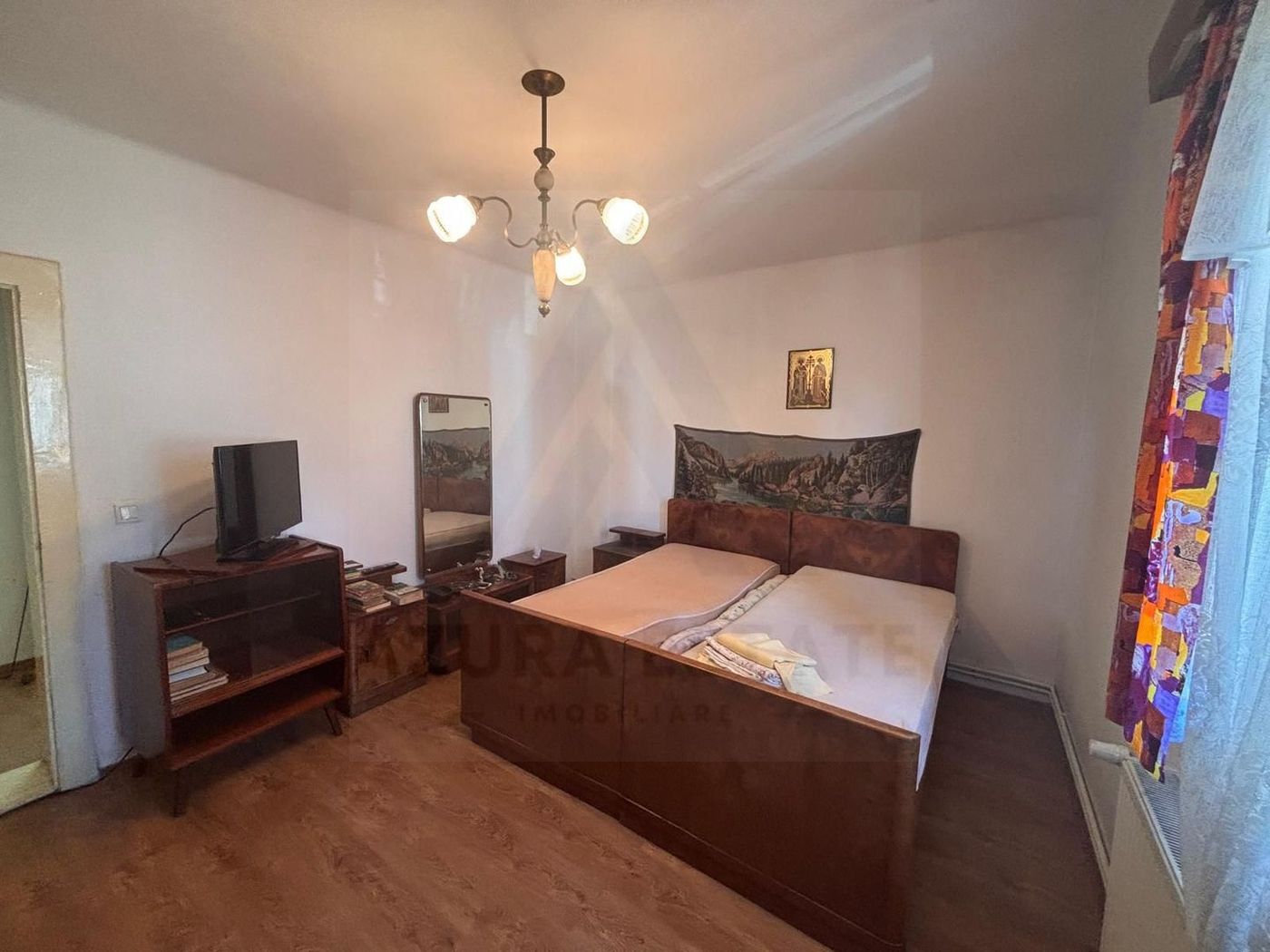 Casa tip duplex singur in curte 335 mp teren zona centrală - foto 6