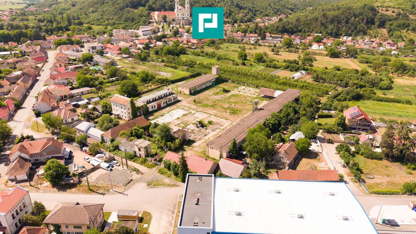 Spațiu industrial cu Teren 13.072 mp în Lipova - foto 8
