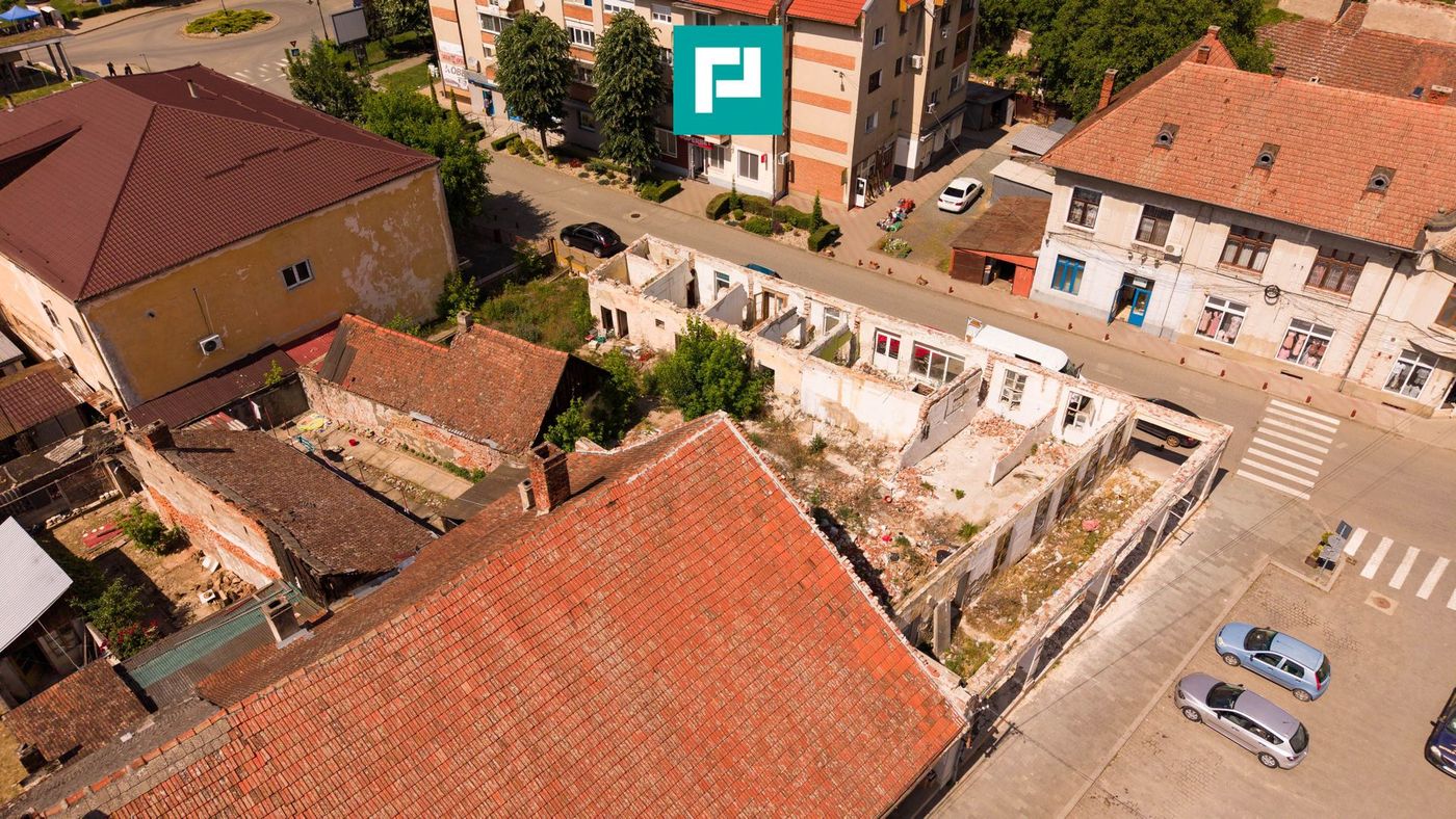 TEREN INTRAVILAN CENTRU LIPOVA 419MP - foto 4