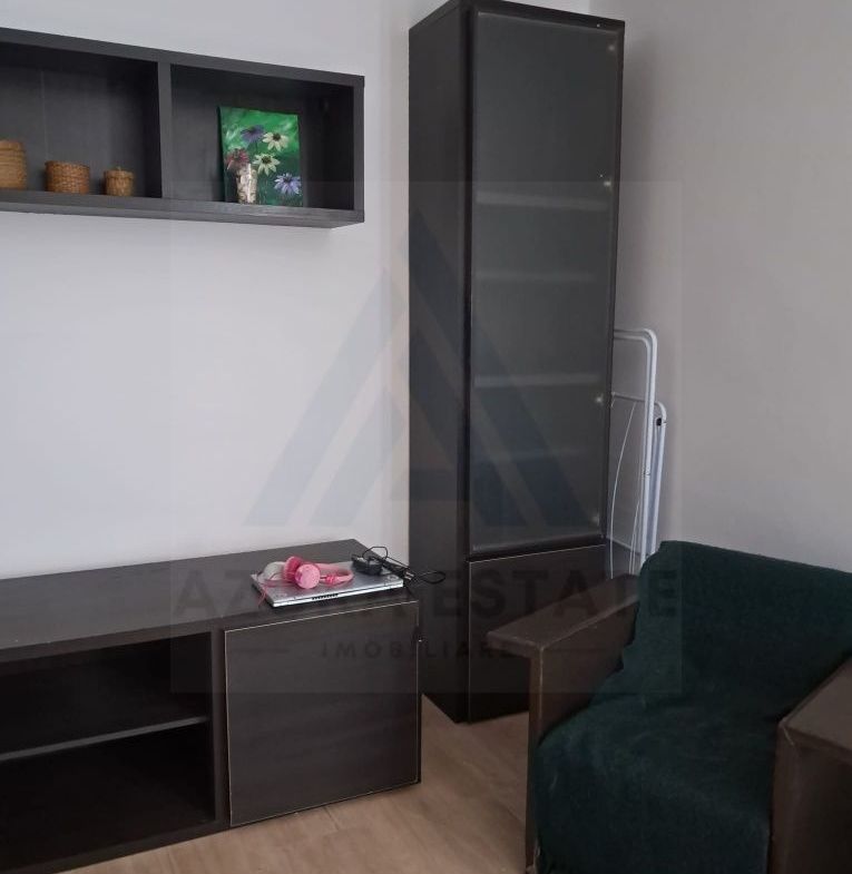 Garsoniera decomandata 44 mp utili etaj 1 zona Lazaret - foto 5
