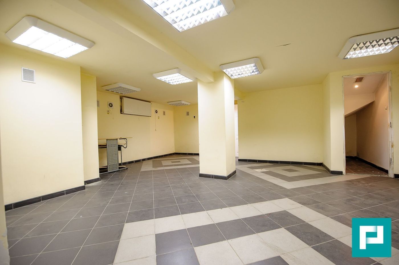 Spațiu comercial Arad, strada Dorobanților 254 mp. - foto 7