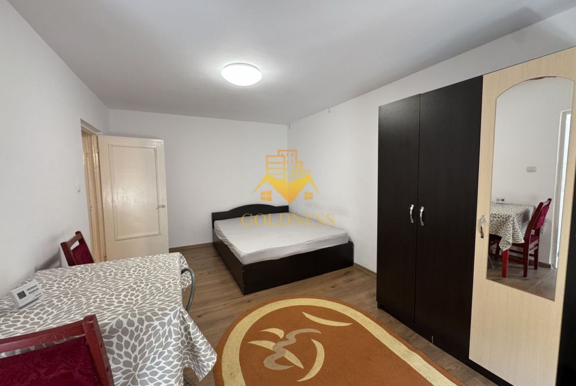 o camera, 30 mp, Manastur str. Negoiu Zona Baza Sportiva, Mehedinti - Imagine principala