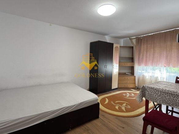o camera, 30 mp, Manastur str. Negoiu Zona Baza Sportiva, Mehedinti - foto 2