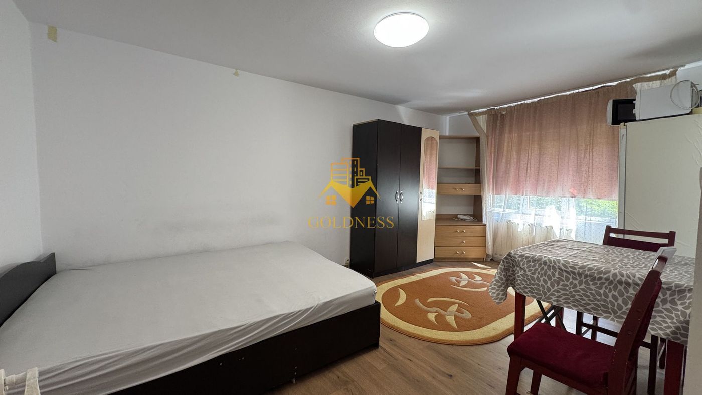 o camera, 30 mp, Manastur str. Negoiu Zona Baza Sportiva, Mehedinti - foto 2 o camera, 30 mp, Manastur str. Negoiu Zona Baza Sportiva, Mehedinti - foto 2