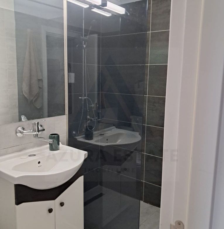 Garsoniera decomandata 44 mp utili etaj 1 zona Lazaret - foto 6