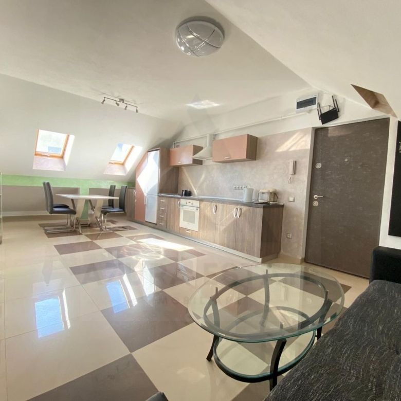 Apartament modern 2 camere 60 mp utili Petfriendly zona Centrala - Imagine principala