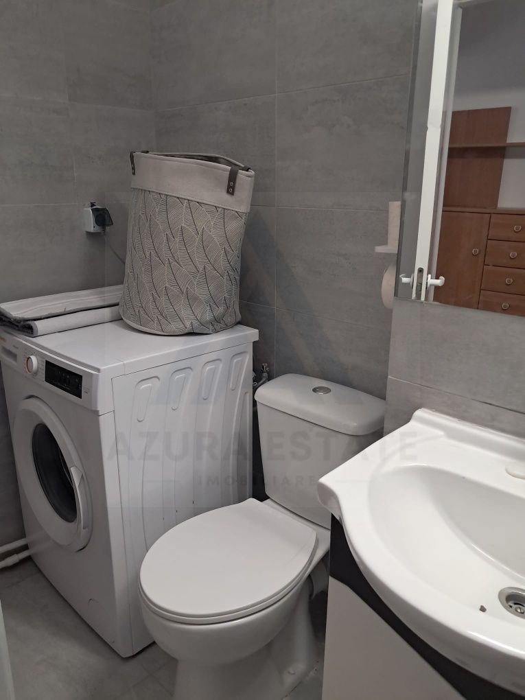 Garsoniera decomandata 44 mp utili etaj 1 zona Lazaret - foto 7