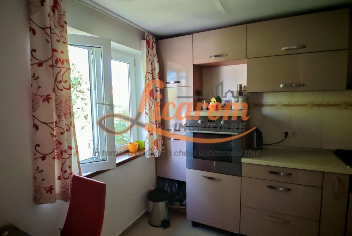 Apartament la casa + anexa gospodareasca, zona Blumana -Bartolomeu. - foto 2