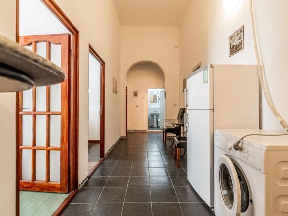Apartament ultracentral cu 3 camere plus un bonus Comision 0 - foto 2