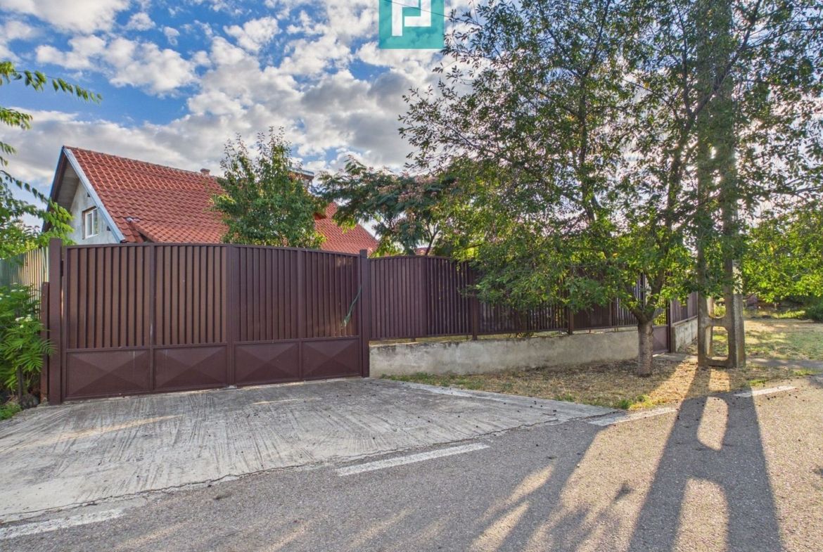 Casă în Șiria zona centrală - foto 4