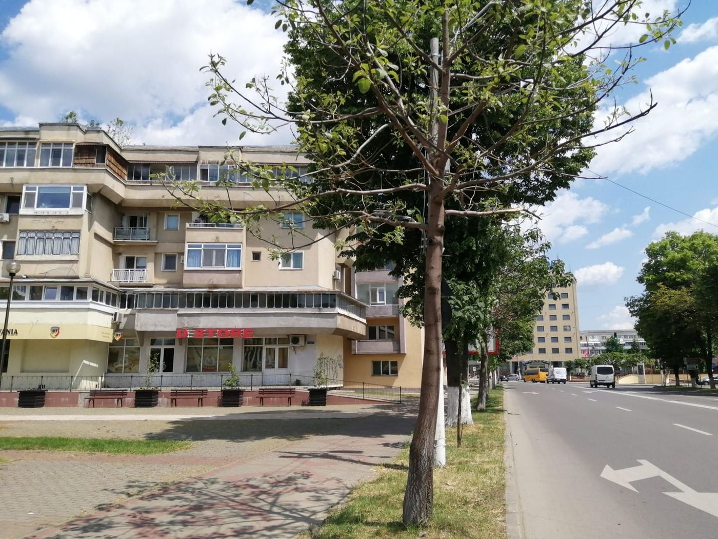 Spațiu comercial ultracentral, 200 mp singurul vad 100% pietonal Roman - foto 5