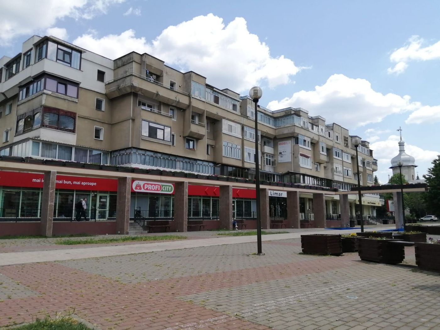 Spațiu comercial ultracentral, 200 mp singurul vad 100% pietonal Roman - foto 7