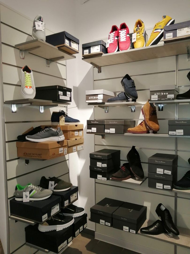 Spațiu comercial ultracentral, 200 mp singurul vad 100% pietonal Roman - foto 8
