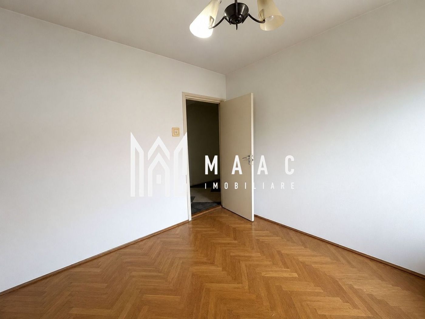 Apartament 3 camere | Ștrand, Sibiu | 74 mp, garaj - foto 4
