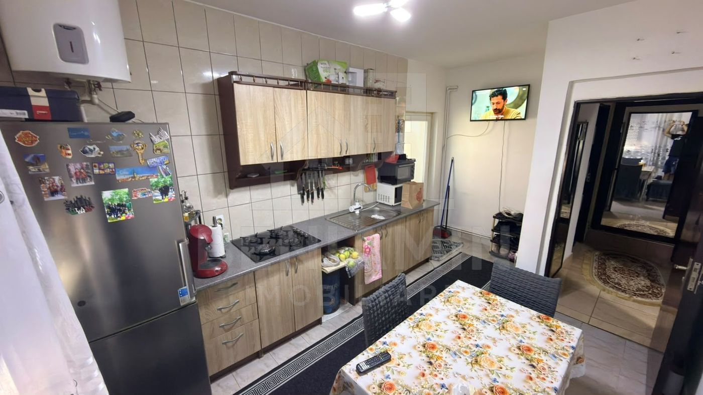 Casa de vanzare mobilata in Popoveni an2017 332mp teren - foto 7 Casa de vanzare mobilata in Popoveni an2017 332mp teren - foto 7
