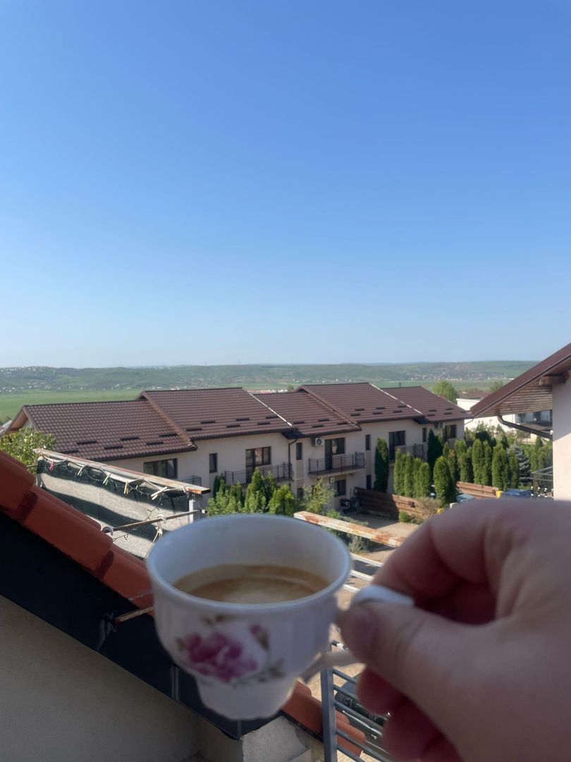 Apartament 70.55 mp, complet mobilat, ultimul nivel + balcon 7.87mp - foto 3