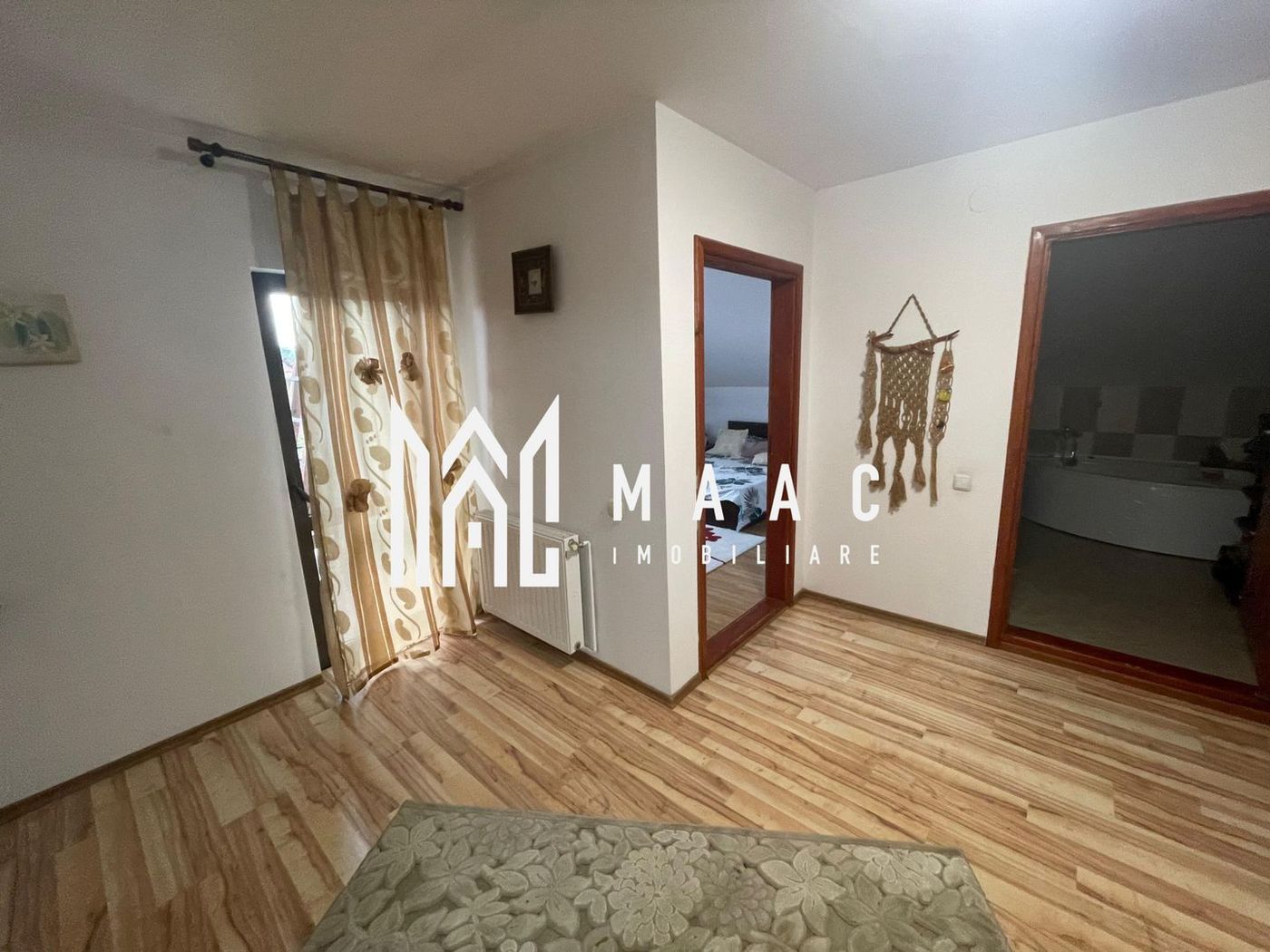 Casă individuală | 4 dormitoare | Garaj | 250 mp teren | Șelimbăr - foto 8