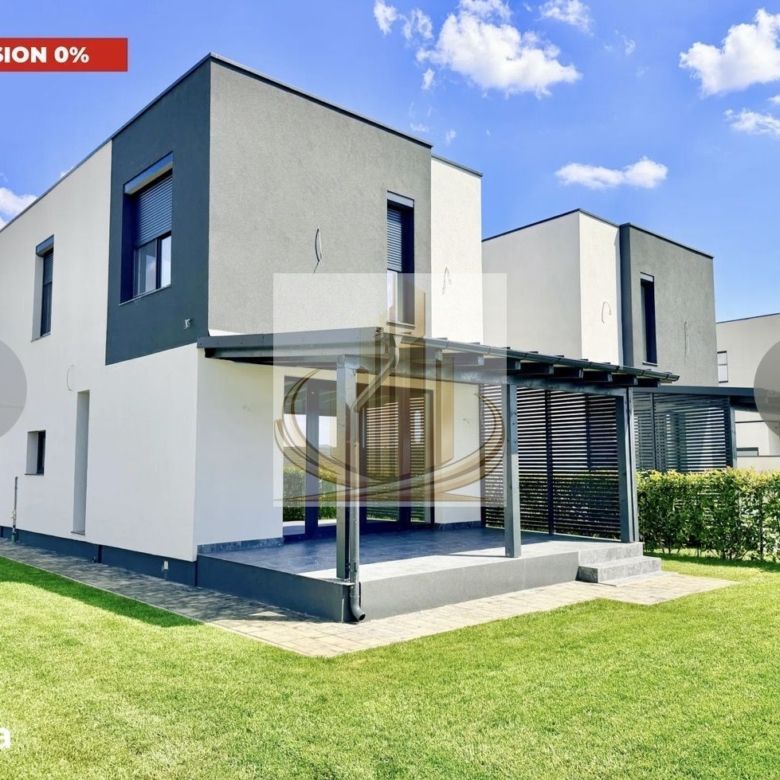 Duplex premium,  5 camere, 2 bai, locație ultracentrala - Mosnita Noua - Imagine principala