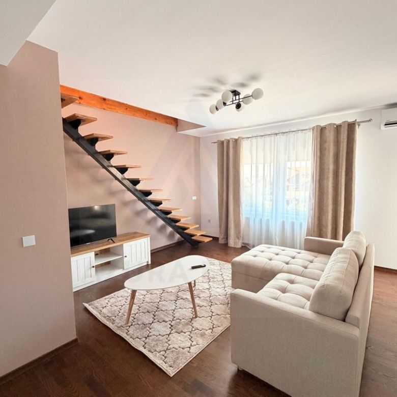 Apartament 2 camere la vila 58 mp utili balcon si parcare zona Brana - Imagine principala