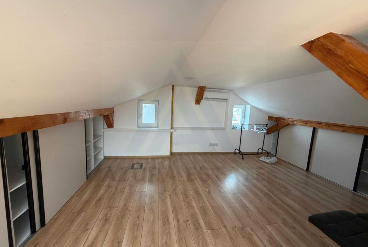 Apartament 2 camere la vila 58 mp utili balcon si parcare zona Brana - foto 6