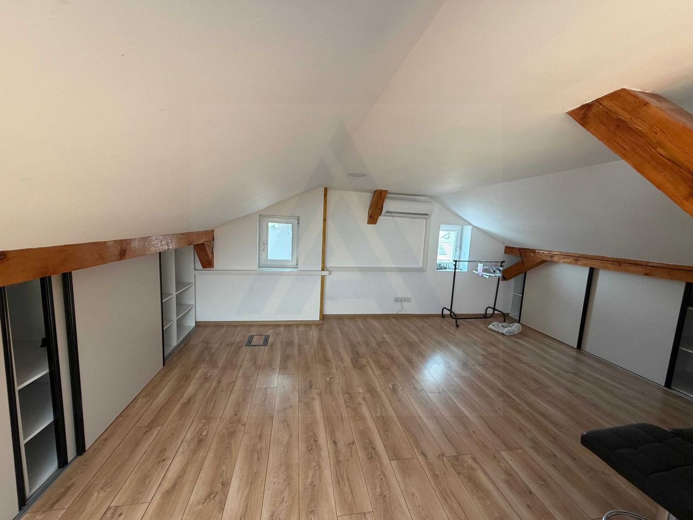 Apartament 2 camere la vila 58 mp utili balcon si parcare zona Brana - foto 6 Apartament 2 camere la vila 58 mp utili balcon si parcare zona Brana - foto 6