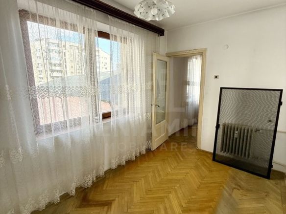 2 camere - etaj 1 - investitie - zona excelenta - Cinema Patria - foto 3