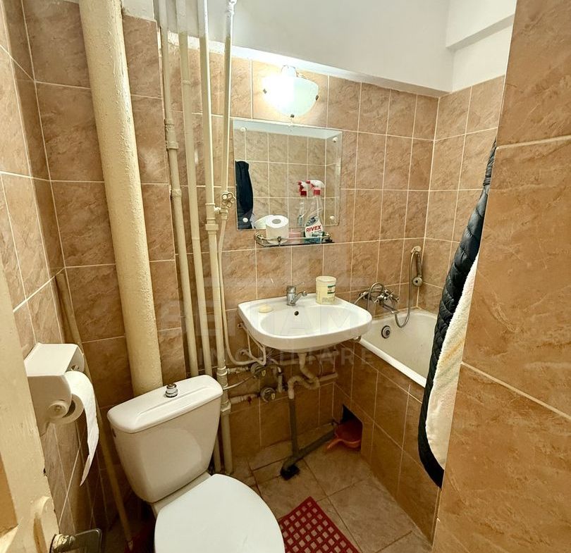 2 camere - etaj 1 - investitie - zona excelenta - Cinema Patria - foto 6