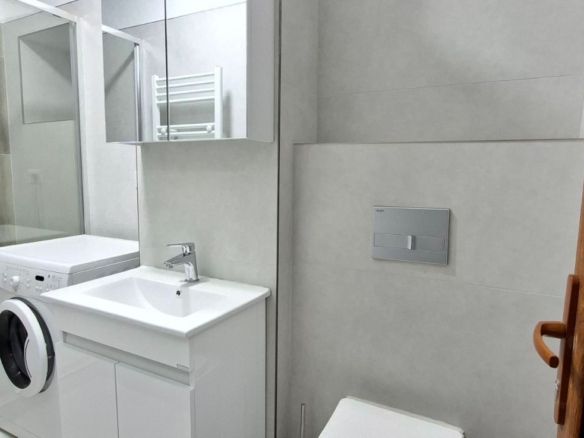 De inchiriat apartament cu o camera etaj 5/7, Mazepa 1, 400 euro - Imagine principala