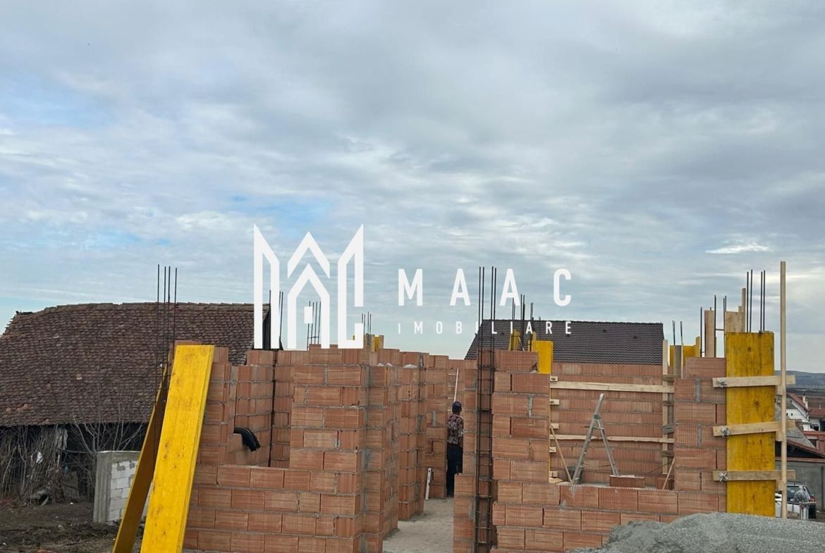 Casă Tip Duplex | 4 Camere | 2 Balcoane | Terasă | Șura Mică - foto 6