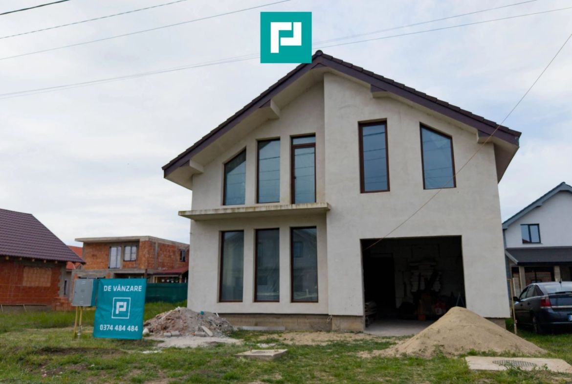 Casă impunătoare la gri în Curtici - foto 4