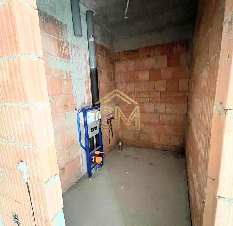 Apartament 1 Camera-Etaj 1-Balcon-Parcare-37MPU - foto 5
