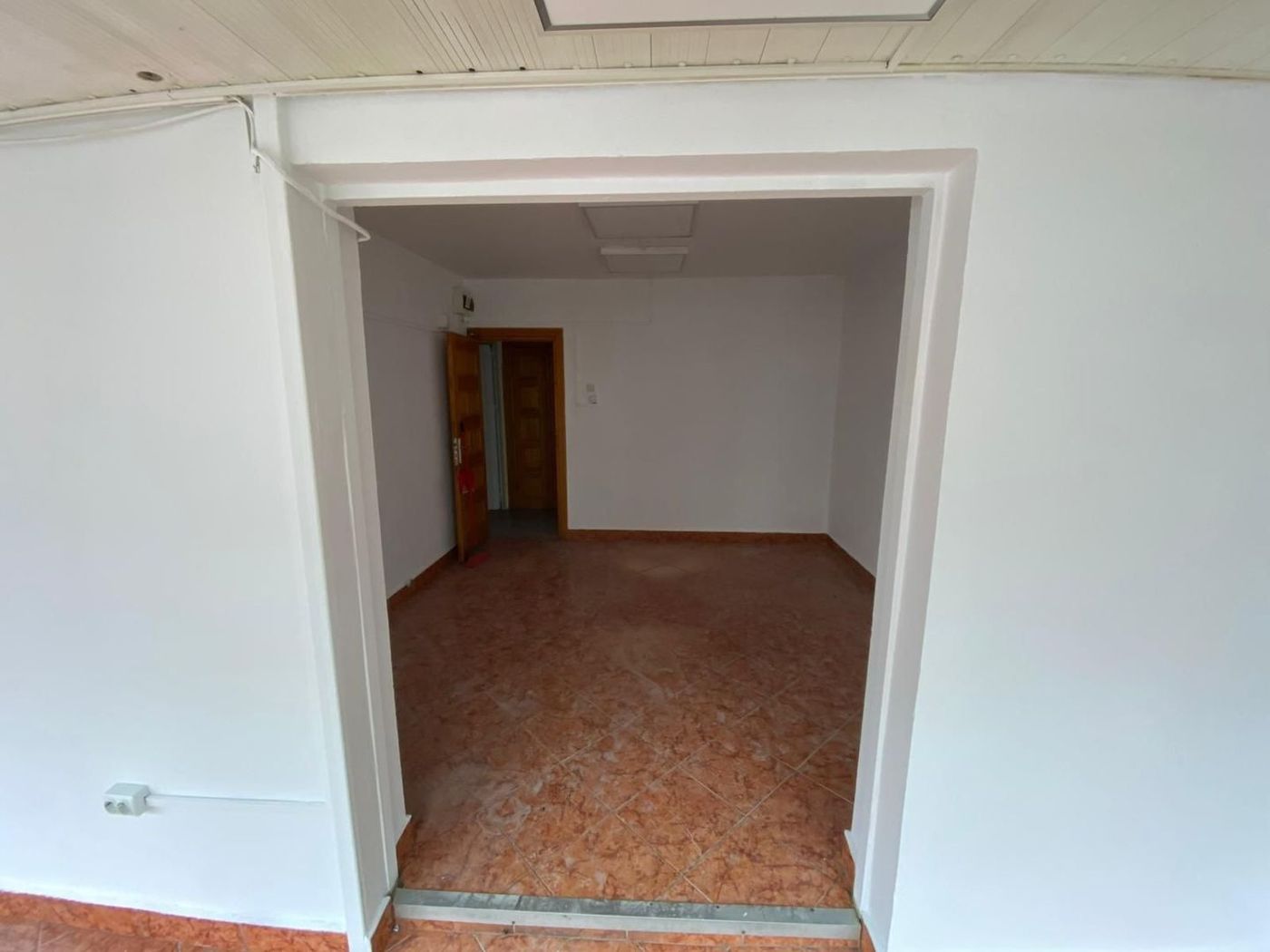 De vanzare/inchiriat spatiu comercial  Siderurgistilor 82.000 euro/2500 lei - foto 3