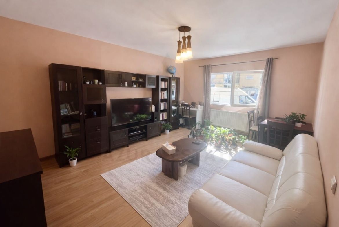 Apartament 2 camere parter 64 mp utili balcon 7 mp zona Selimbar - foto 2